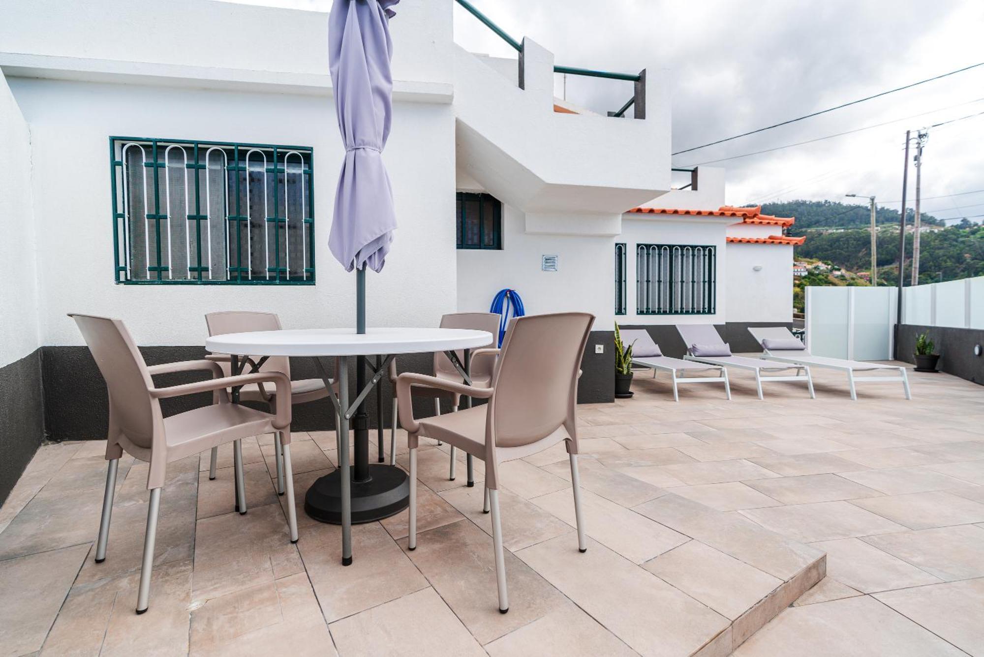 Holiday home Atouguia House *